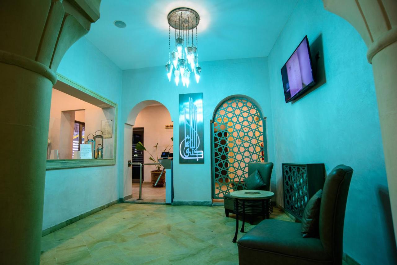 Suites Hotel Les Charmilles & Spa La Marsa Bagian luar foto