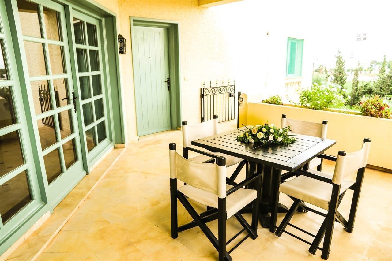 Suites Hotel Les Charmilles & Spa La Marsa Bagian luar foto