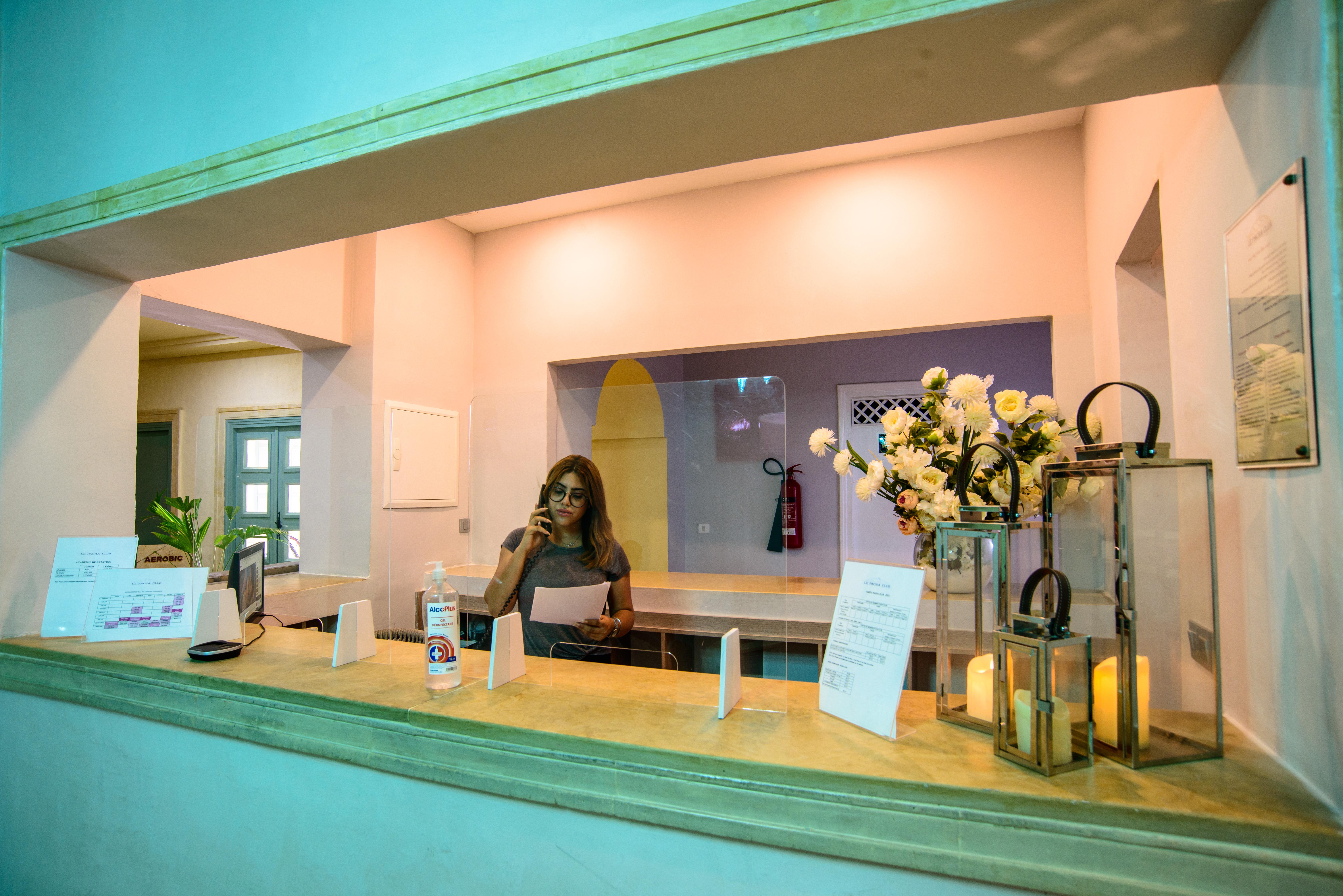 Suites Hotel Les Charmilles & Spa La Marsa Bagian luar foto