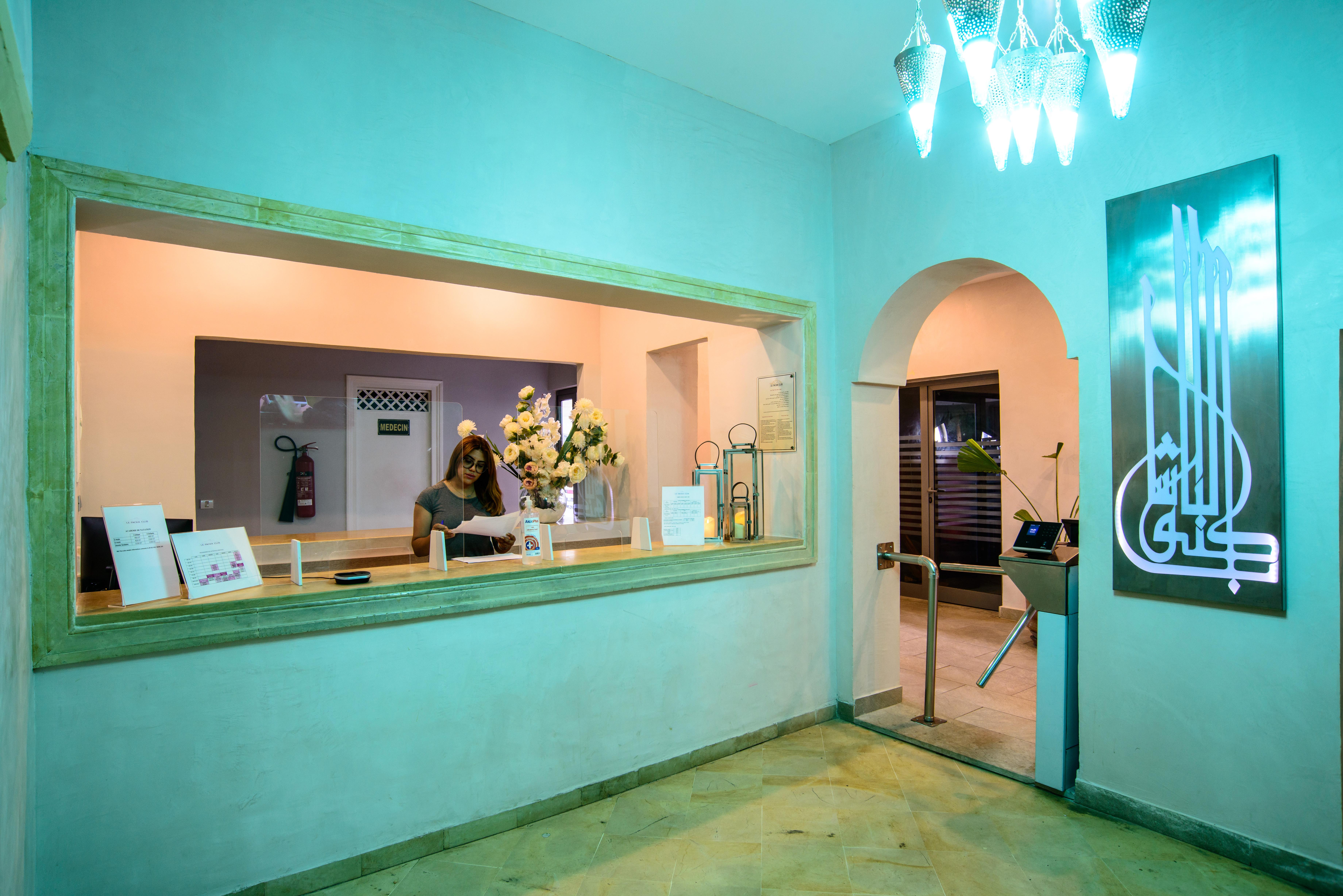 Suites Hotel Les Charmilles & Spa La Marsa Bagian luar foto