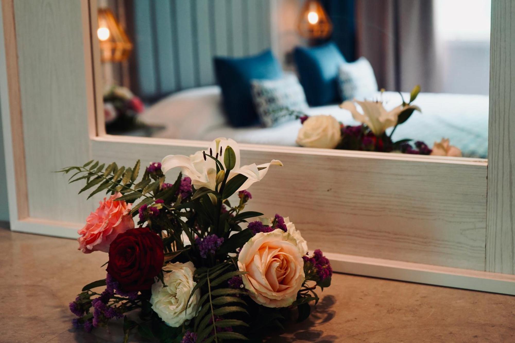 Suites Hotel Les Charmilles & Spa La Marsa Bagian luar foto