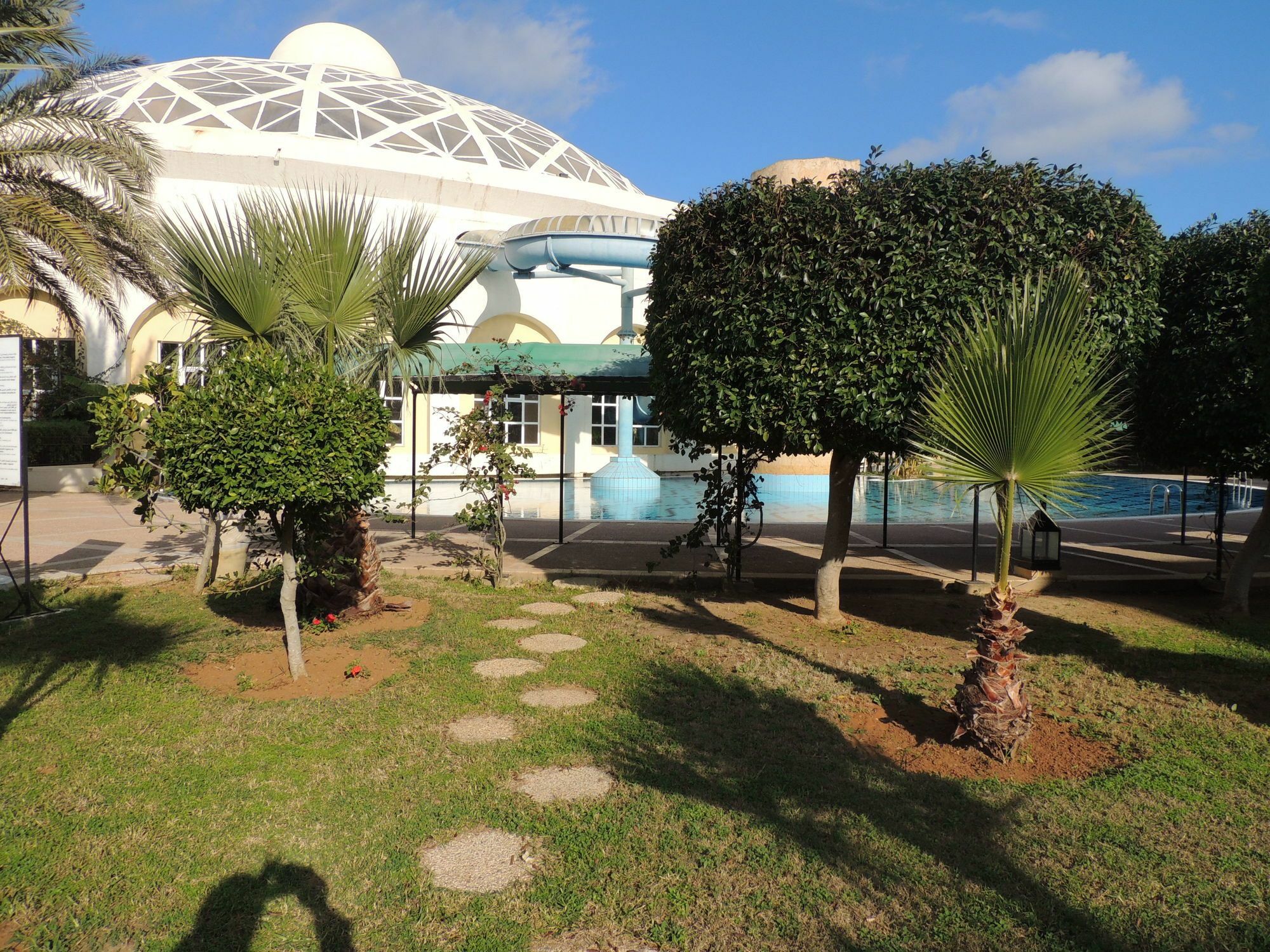 Suites Hotel Les Charmilles & Spa La Marsa Bagian luar foto